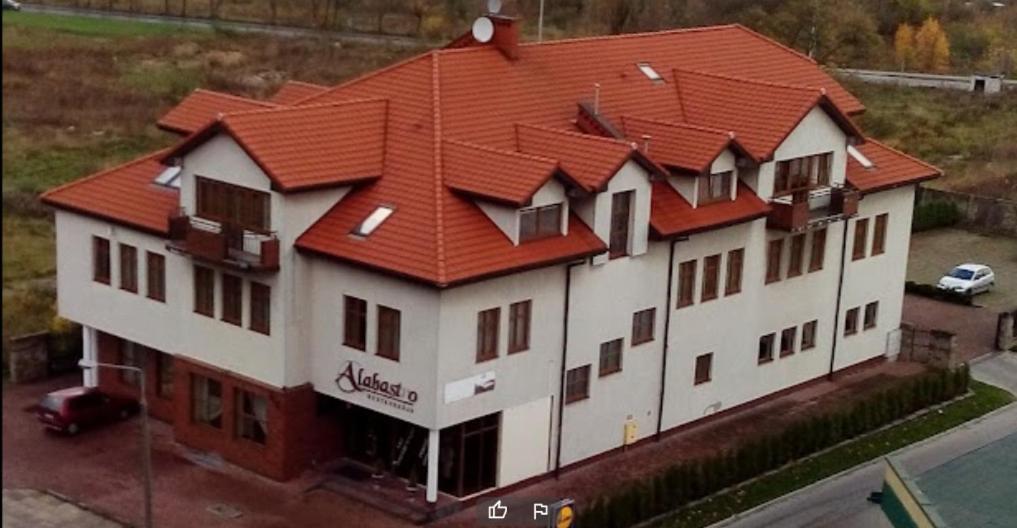 Bed and Breakfast Alabastro à Tomaszów Mazowiecki Extérieur photo