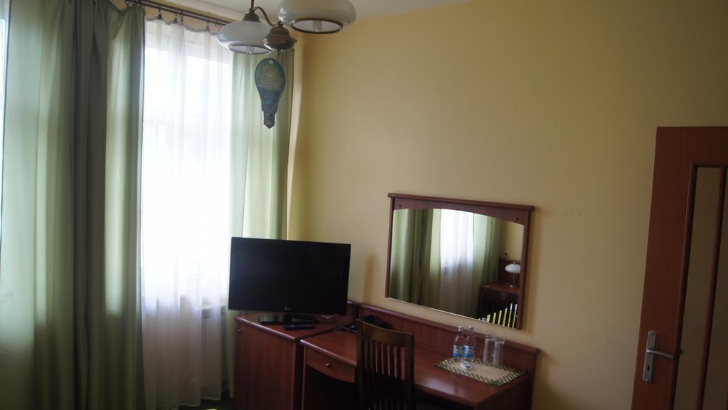 Bed and Breakfast Alabastro à Tomaszów Mazowiecki Chambre photo